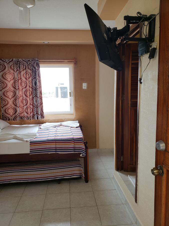 Hotel Cuarto Camino Playa Del Carmen Extérieur photo