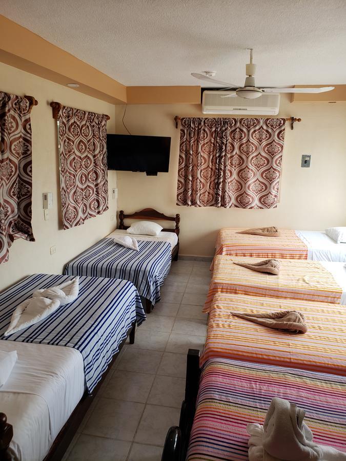 Hotel Cuarto Camino Playa Del Carmen Extérieur photo