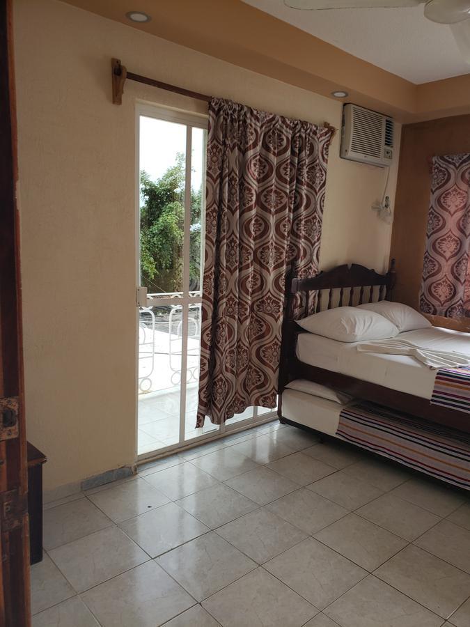 Hotel Cuarto Camino Playa Del Carmen Extérieur photo